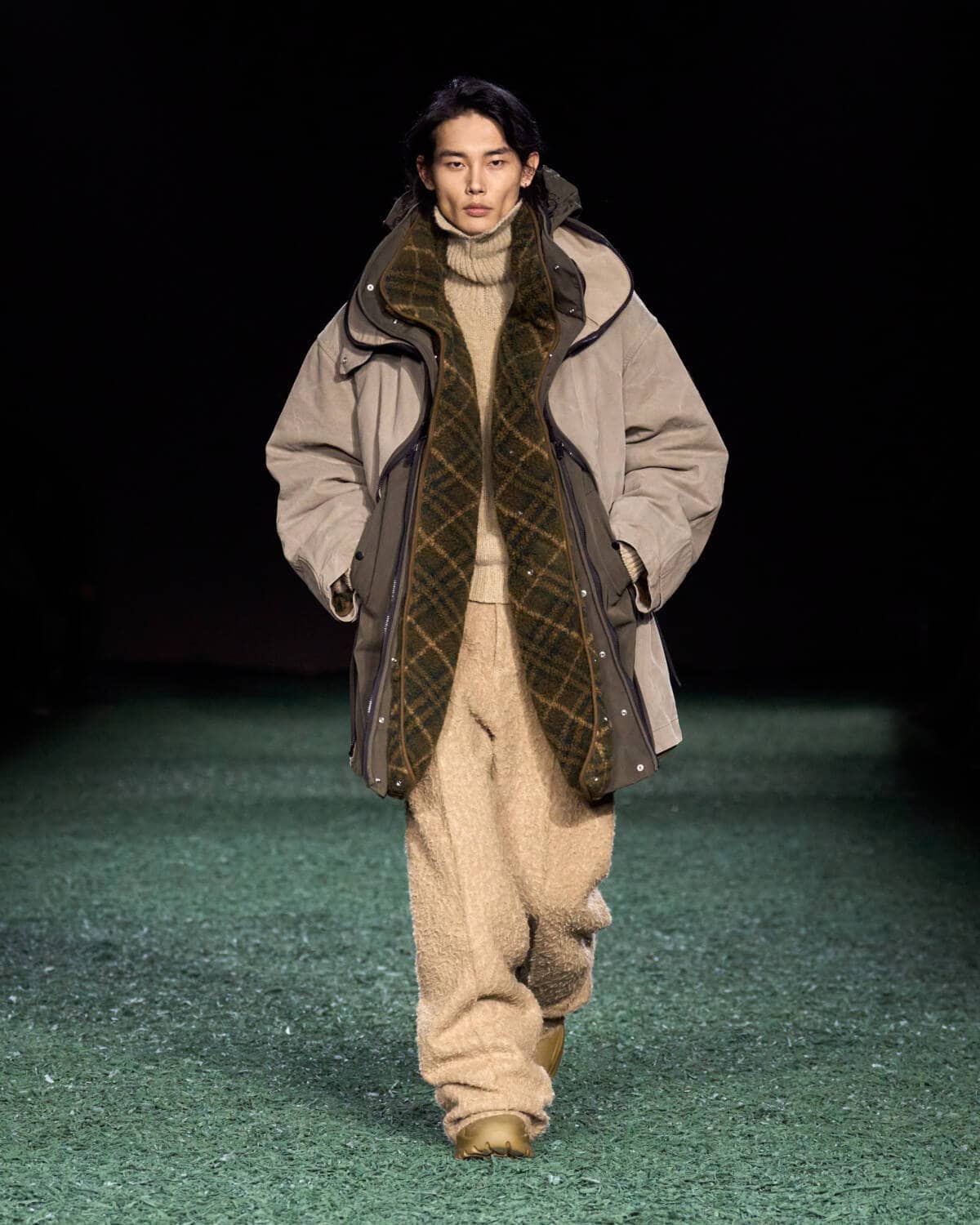 Burberry: Ready-To-Wear AW24 - 10 Magazine